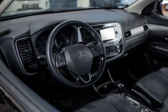 Mitsubishi Outlander, CVT, 2015 фото 7