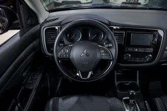 Mitsubishi Outlander, CVT, 2015 фото 2