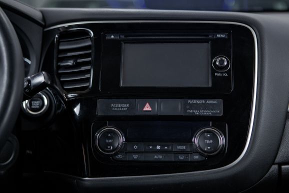 Mitsubishi Outlander, Вариатор, 2015 фото 1