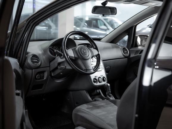 Opel Corsa, АТ, 2011 фото 9