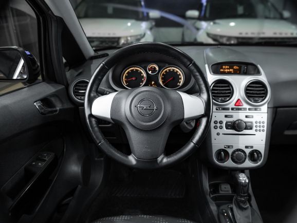 Opel Corsa, АТ, 2011 фото 11