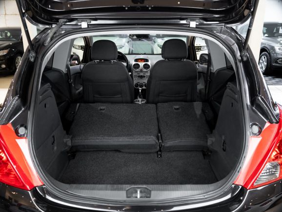 Opel Corsa, АТ, 2011 фото 2