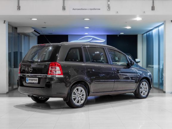 Opel Zafira, Робот, 2012 фото 4