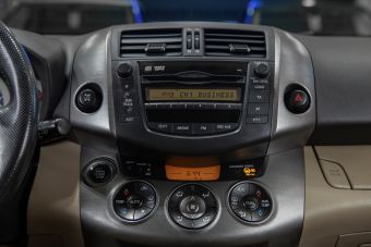 Toyota RAV4, CVT, 2010 фото 13