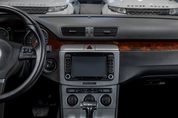 Volkswagen Passat, Робот, 2009 фото 13