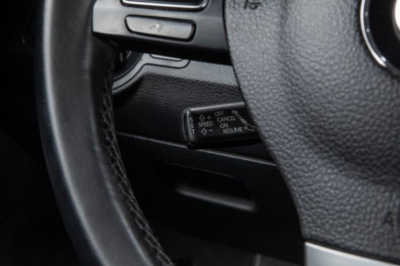 Volkswagen Passat, Робот, 2009 фото 17