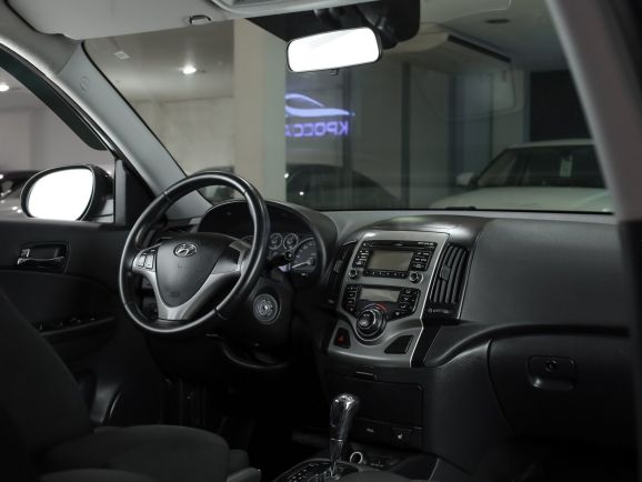 Hyundai i30, АТ, 2009 фото 8
