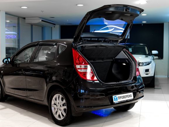 Hyundai i30, АТ, 2009 фото 1