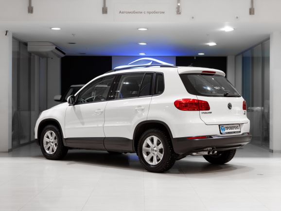 Volkswagen Tiguan, Робот, 2012 фото 6
