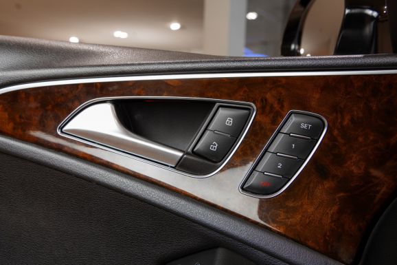 Audi A6, Вариатор, 2014 фото 16