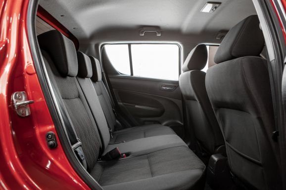 Suzuki Swift, АТ, 2011 фото 8