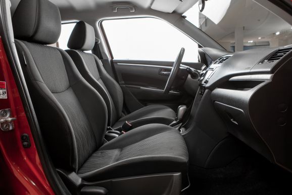 Suzuki Swift, АТ, 2011 фото 14