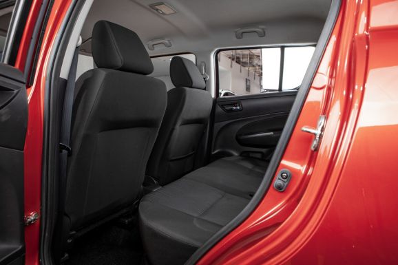 Suzuki Swift, АТ, 2011 фото 15