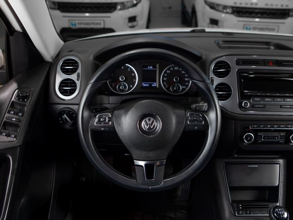 Volkswagen Tiguan, МТ, 2011 фото 12