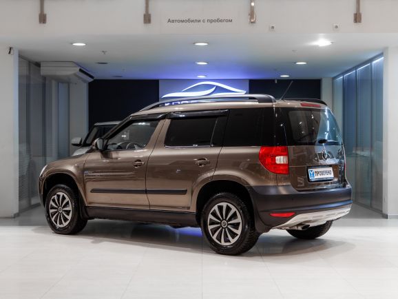 Skoda Yeti, Робот, 2012 фото 6