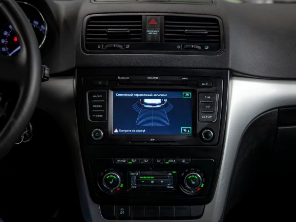 Skoda Yeti, Робот, 2012 фото 12