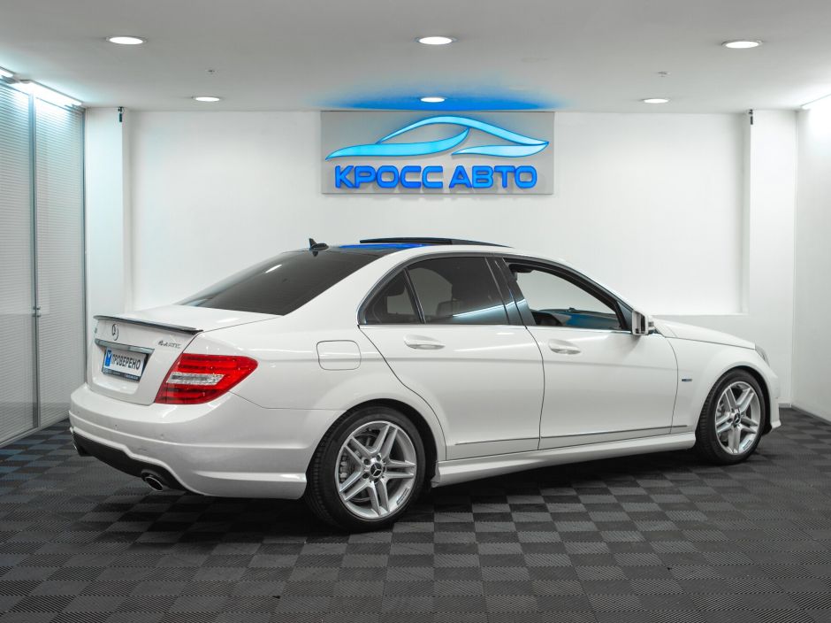 Mercedes-Benz C-Класс, 3.5 л, АТ, 2011 фото 4