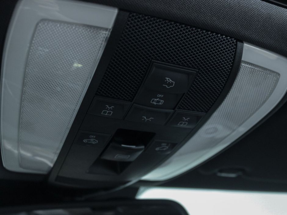 Mercedes-Benz C-Класс, 3.5 л, АТ, 2011 фото 2