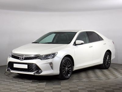 Toyota Camry, 2.5 л, АКПП, 2017 фото 3