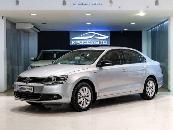 Volkswagen Jetta, Робот, 2013 фото 3