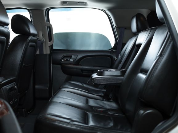 Chevrolet Tahoe, АТ, 2011 фото 16