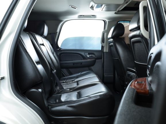 Chevrolet Tahoe, АТ, 2011 фото 17