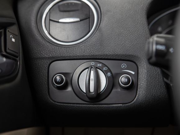 Ford Mondeo, Робот, 2011 фото 11