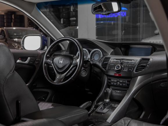 Honda Accord, АТ, 2011 фото 7