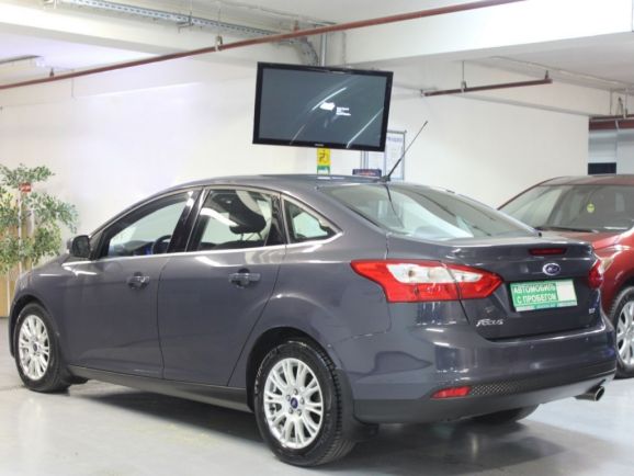 Ford Focus, 1.6 л, Робот, 2013 фото 2