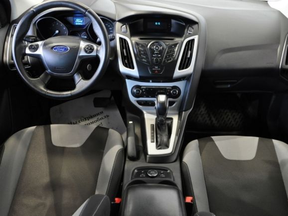 Ford Focus, 1.6 л, Робот, 2014 фото 1