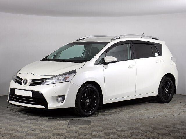 Toyota Verso, 1.8 л, Вариатор, 2013 фото 3