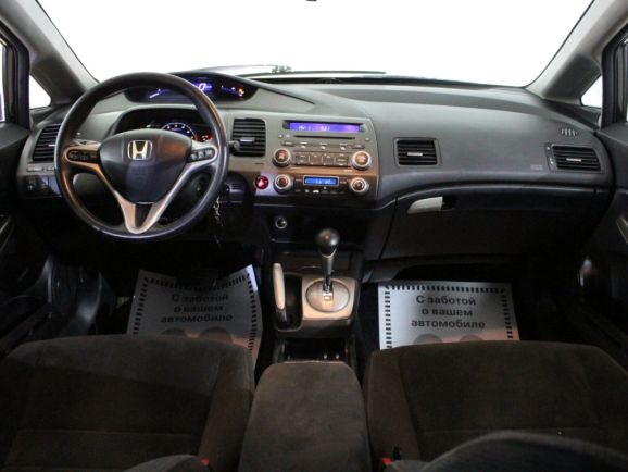 Honda Civic, 1.8 л, АТ, 2010 фото 2