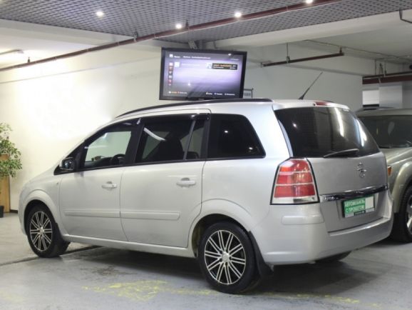 Opel Zafira, 1.8 л, Робот, 2006 фото 2