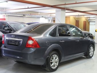 Ford Focus, 2.0 л, АКПП, 2011 фото 2