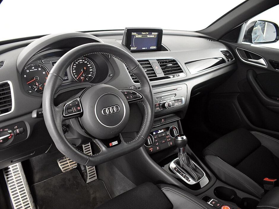 Audi Q3, 2.0 л, Робот, 2017 фото 6