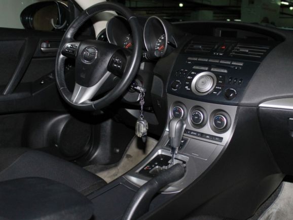 Mazda 3, 1.6 л, АТ, 2010 фото 2
