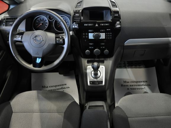 Opel Zafira, 1.8 л, Робот, 2011 фото 1