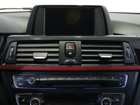 BMW 3 серии 320d xDrive Sport Line, 2.0 л, АТ, 2014 фото 1