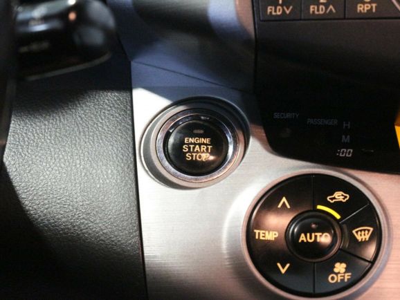 Toyota RAV4, 2.0 л, АТ, 2006 фото 11