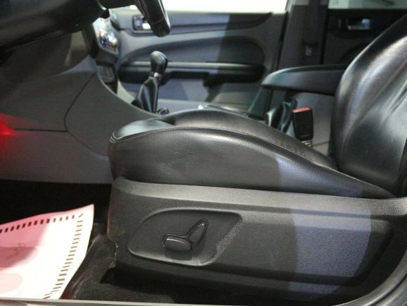 Ford Focus, 2.0 л, МТ, 2010 фото 2