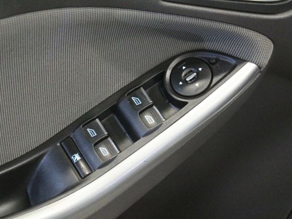 Ford Focus, 2.0 л, Робот, 2013 фото 2