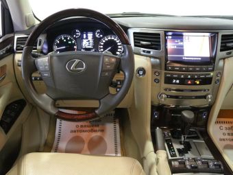 Lexus LX Premium, 5.7 л, АКПП, 2012 фото 9