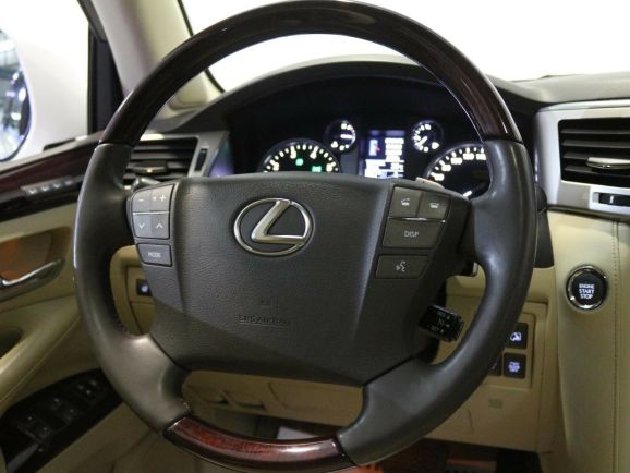 Lexus LX Premium, 5.7 л, АТ, 2012 фото 10