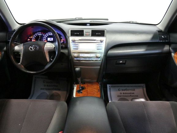 Toyota Camry, 2.4 л, АТ, 2010 фото 8
