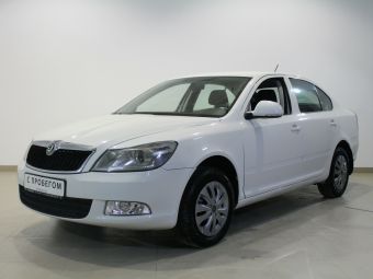 Skoda Octavia, 1.8 л, АКПП, 2011 фото 3