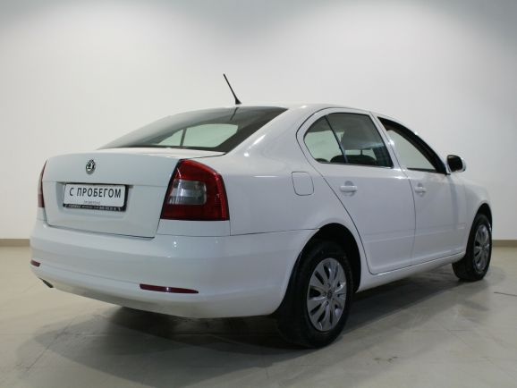 Skoda Octavia, 1.8 л, АТ, 2011 фото 5