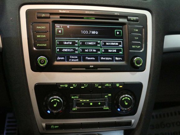 Skoda Octavia, 1.8 л, АТ, 2011 фото 10