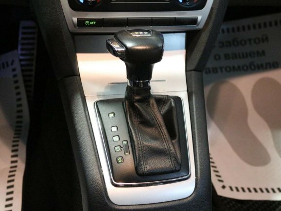 Skoda Octavia, 1.8 л, АТ, 2011 фото 11