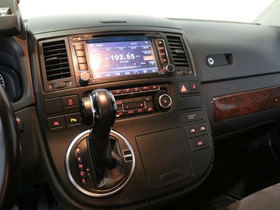 Volkswagen Multivan, 2.0 л, Робот, 2010 фото 2