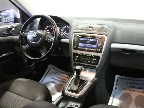 Skoda Octavia, 1.4 л, Робот, 2010 фото 7